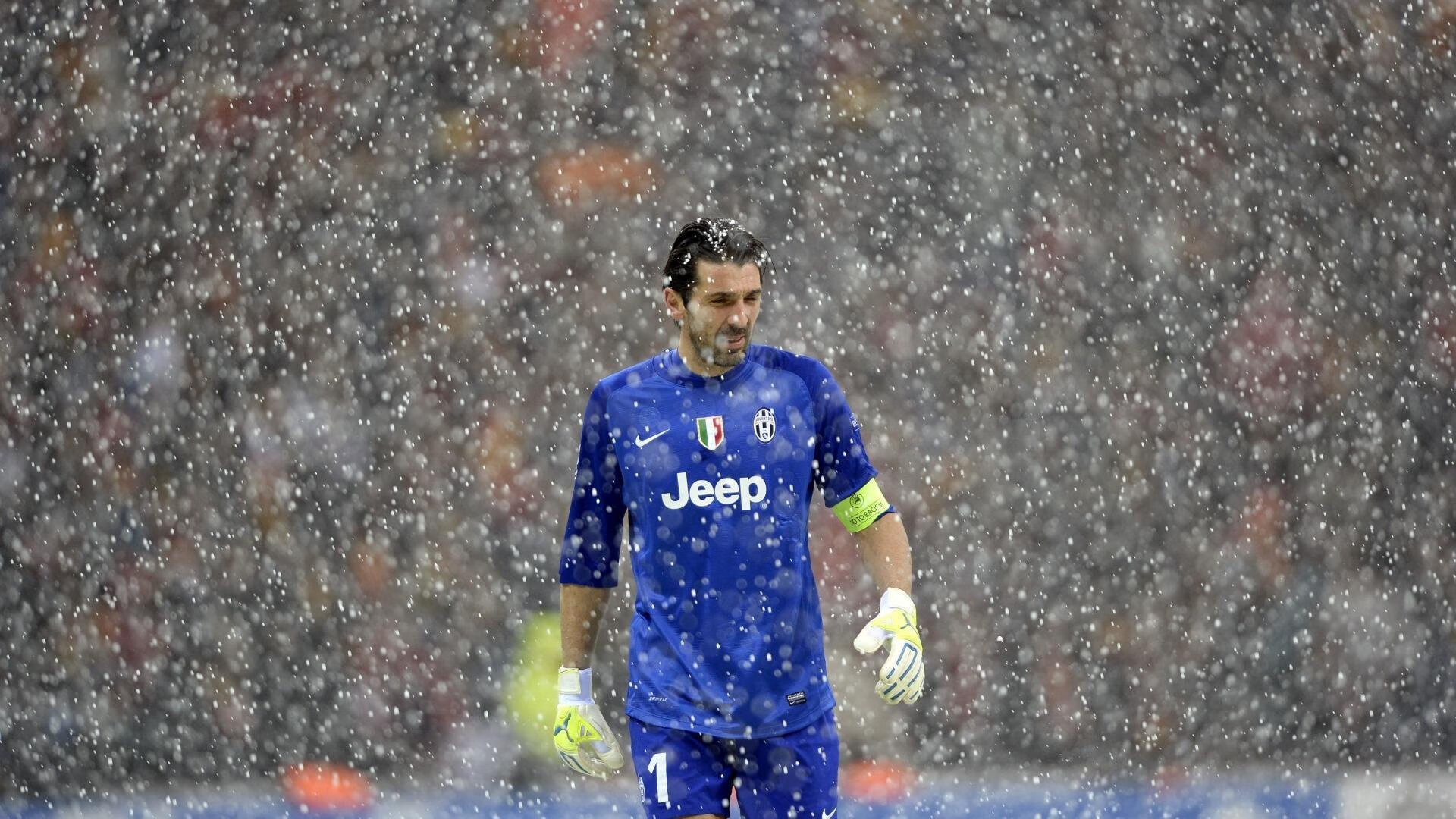 深圳队粉碎国王，当东方铁壁筑起时，西方孤星正照亮德甲夜空