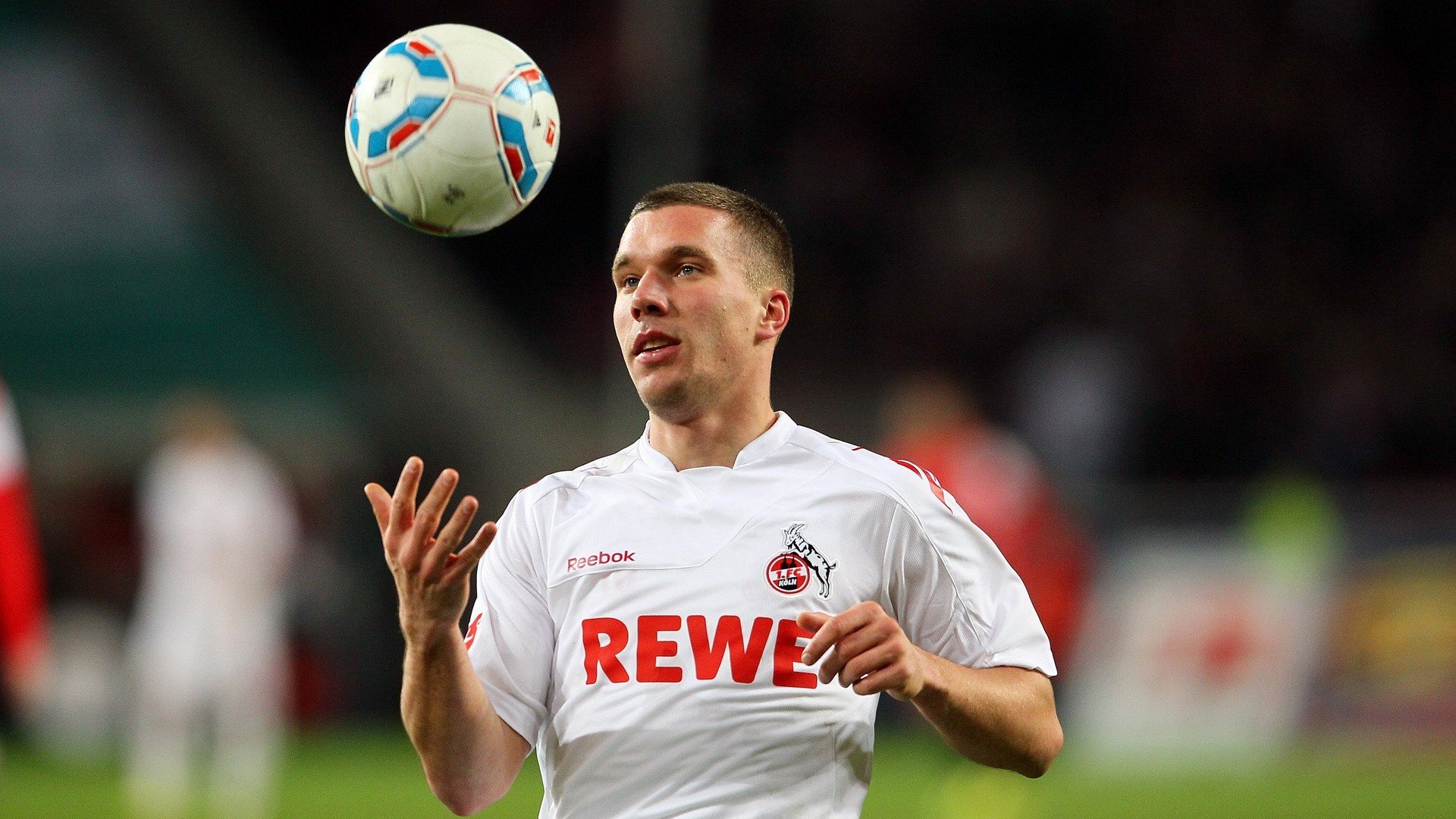 卡马文加，当舞台燃烧，天才在克罗地亚与希腊的史诗对决中淬火成钢